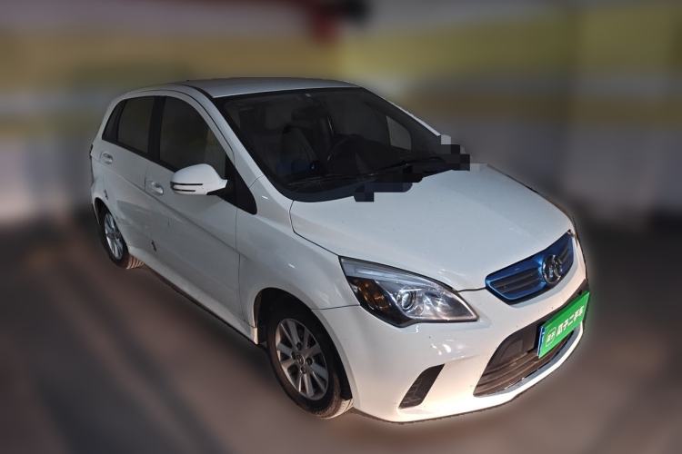 Used BAIC New Energy EV 2015 EV200 Light Edition Front Right 45 Deg