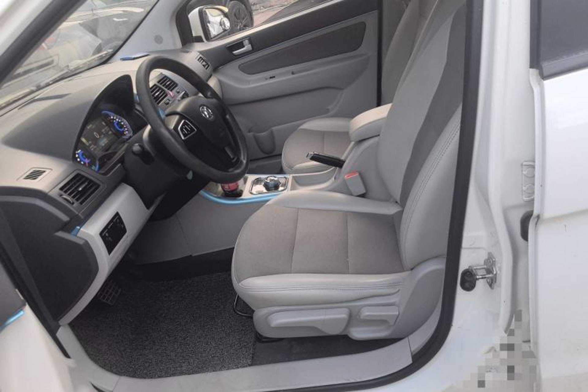 Used BAIC New Energy EV 2015 EV200 Light Edition Left Front Seat