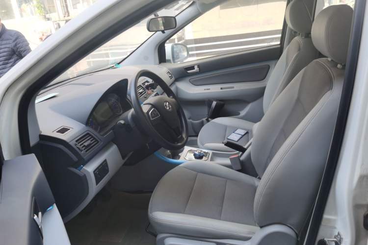Used BAIC New Energy EV 2015 EV200 Light Edition Left Front Seat