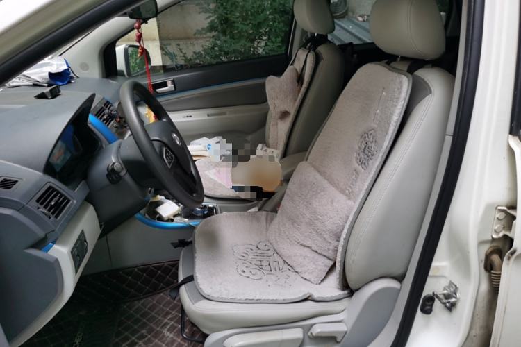 Used BAIC New Energy EV 2015 EV200 Light Edition Left Front Seat