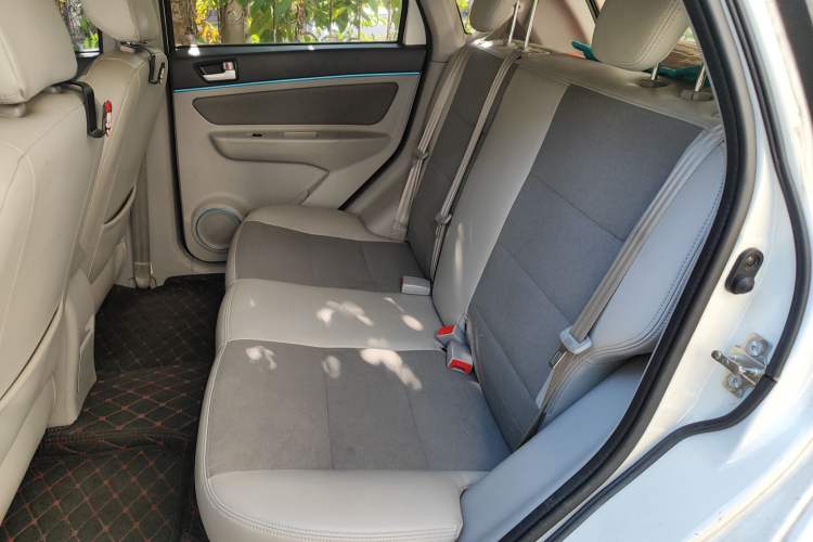 Used BAIC New Energy EV 2015 EV160 Light Edition Left Rear Seat