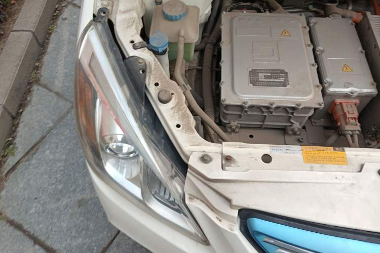 Used BAIC New Energy EV 2015 EV200 Light Edition Right Front Headlight