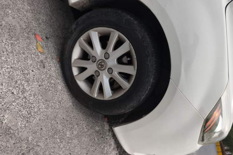 Used BAIC New Energy EV 2015 EV200 Light Edition Right Front Wheel Hub