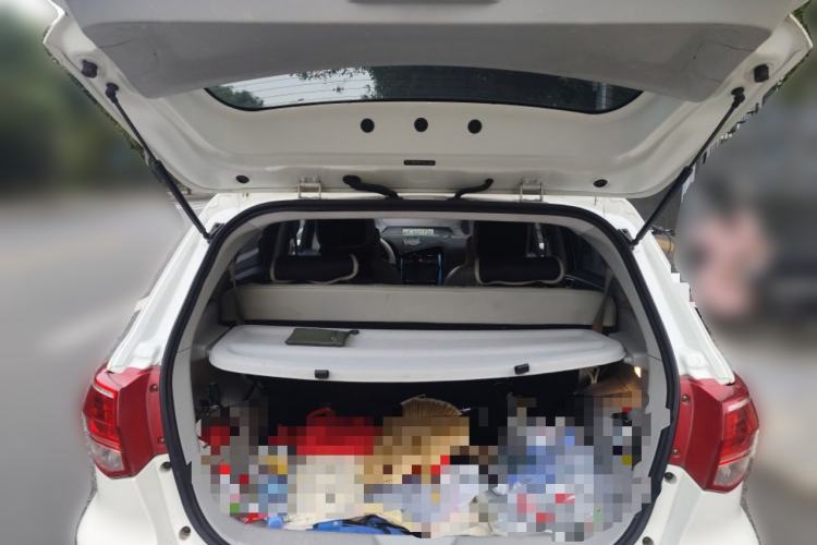 Used BAIC New Energy EV 2015 EV200 Light Edition Trunk