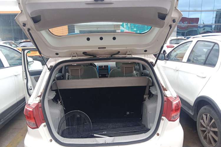Used BAIC New Energy EV 2015 EV160 Light Edition Trunk