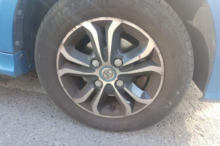Used BAIC New Energy EV 2016 EV160 Light Edition Right Front Wheel Hub