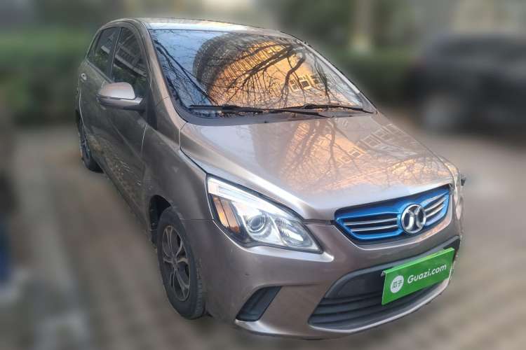 Used BAIC New Energy EV 2016 EV160 Light Edition Front Right 45 Deg