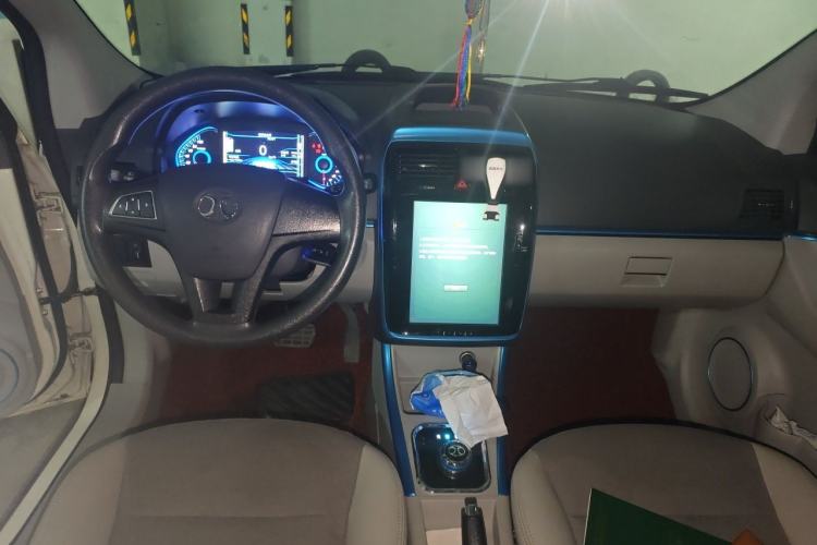 Used BAIC New Energy EV 2016 EV160 Light Edition Center Console