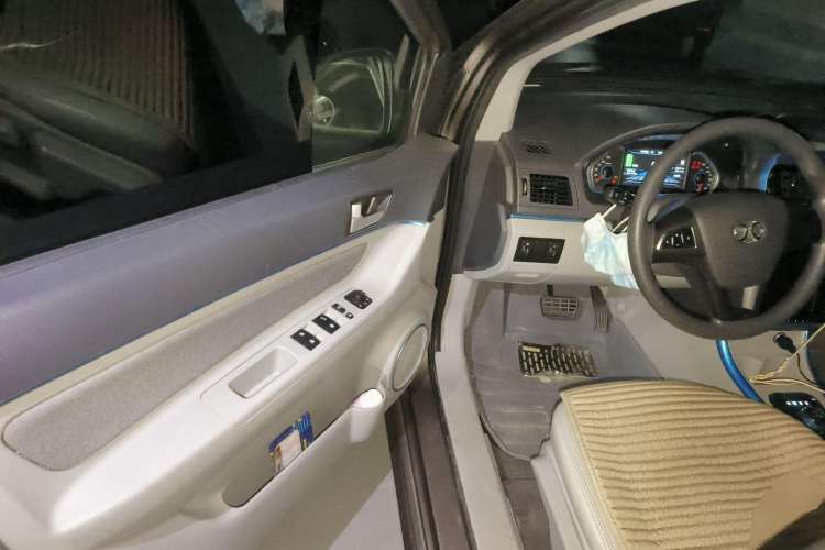 Used BAIC New Energy EV 2016 EV160 Light Edition Driver Seat
