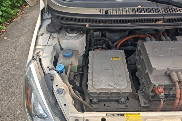 Used BAIC New Energy EV 2016 EV160 Light Edition Engine Bay Right