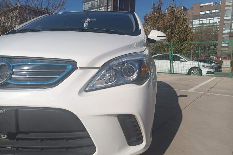 Used BAIC New Energy EV 2016 EV160 Light Edition Exterior 8
