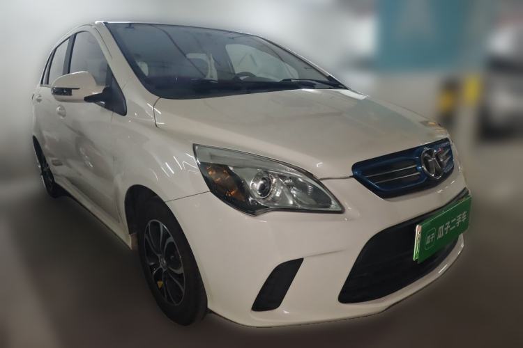Used BAIC New Energy EV 2016 EV160 Light Edition Front Right 45 Deg