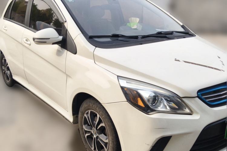 Used BAIC New Energy EV 2016 EV160 Light Edition Front Right 45 Deg