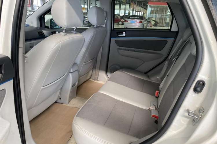 Used BAIC New Energy EV 2016 EV160 Light Edition Interior 1