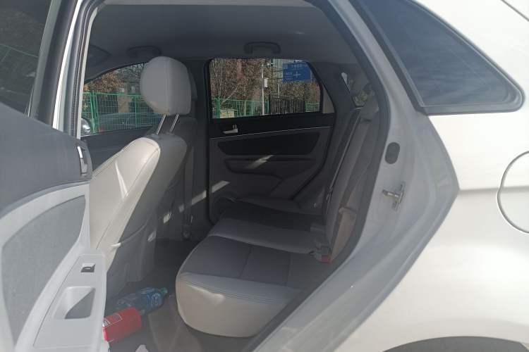 Used BAIC New Energy EV 2016 EV160 Light Edition Interior 6