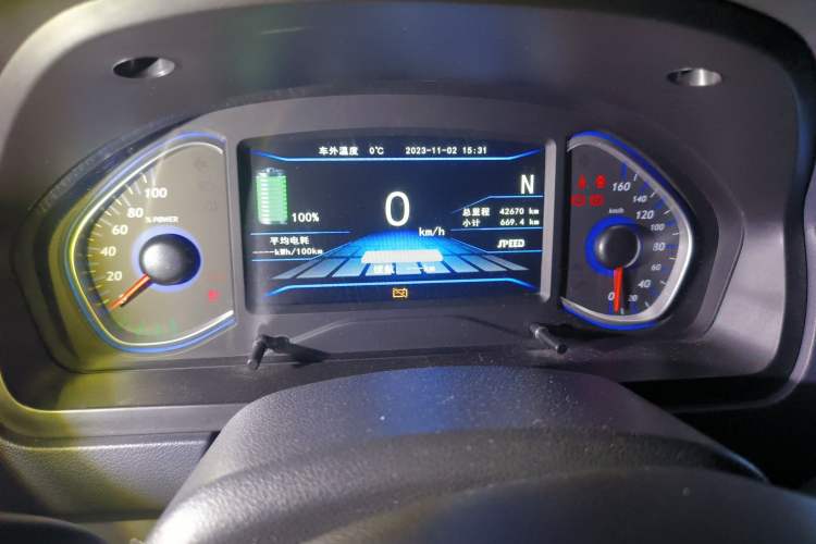 Used BAIC New Energy EV 2016 EV160 Light Edition Odometer Close Up