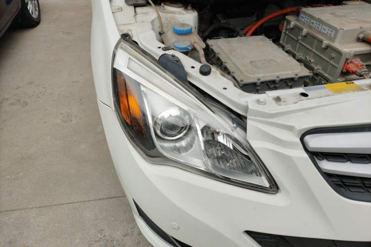 Used BAIC New Energy EV 2016 E150EV Classic Edition Right Front Headlight