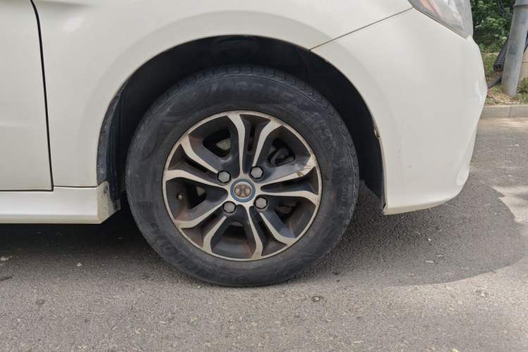 Used BAIC New Energy EV 2016 EV160 Light Edition Right Front Wheel Hub