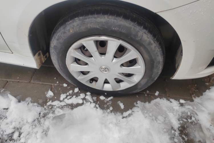 Used BAIC New Energy EV 2016 E150EV Classic Edition Right Front Wheel Hub
