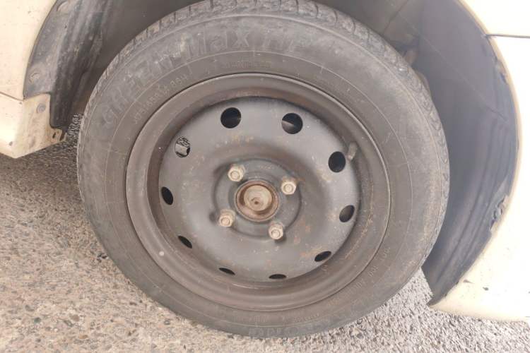 Used BAIC New Energy EV 2016 E150EV Classic Edition Right Front Wheel Hub