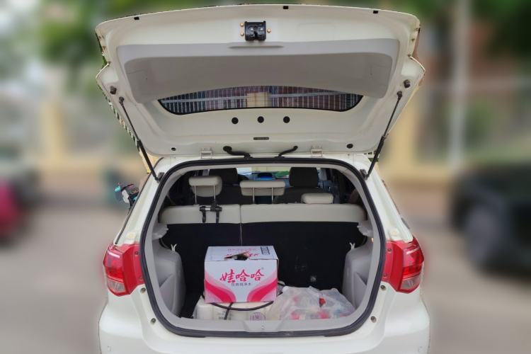 Used BAIC New Energy EV 2016 EV160 Light Edition Trunk