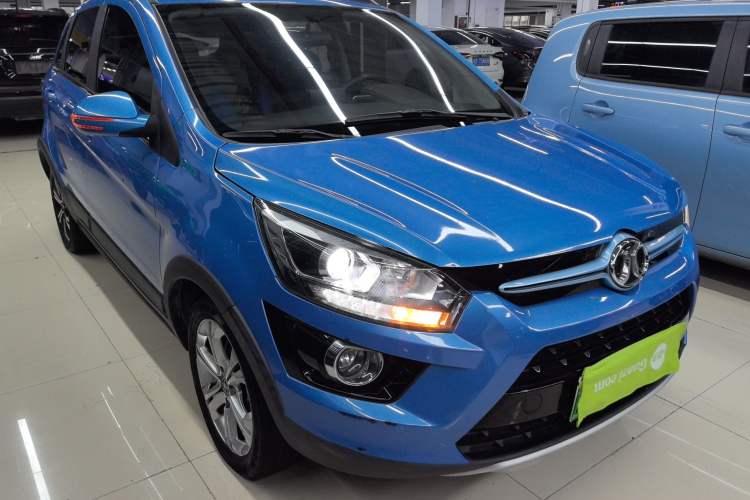 Used BAIC New Energy EX 2018 EX360 New Style Edition Front Right 45 Deg