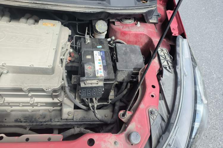 Used BAIC New Energy EX 2016 EX200 Active Edition Engine Bay Left