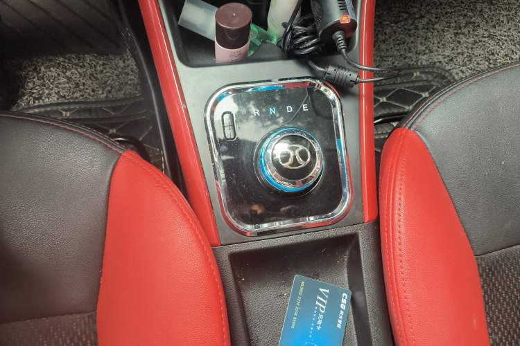 Used BAIC New Energy EX 2016 EX200 Active Edition Gear Lever