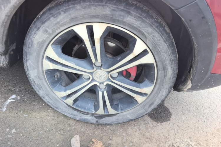 Used BAIC New Energy EX 2016 EX200 Cool Edition Right Front Wheel Hub