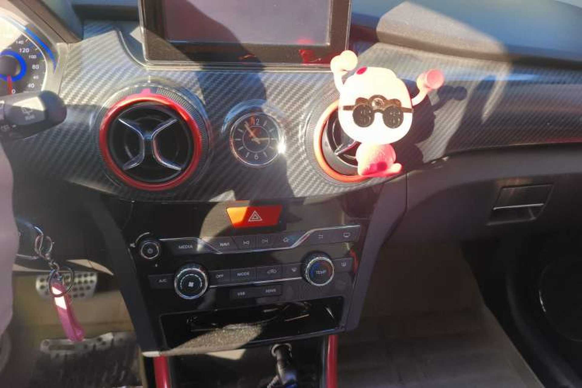 Used BAIC New Energy EX 2016 EX200 Cool Edition Audio And AC Panel
