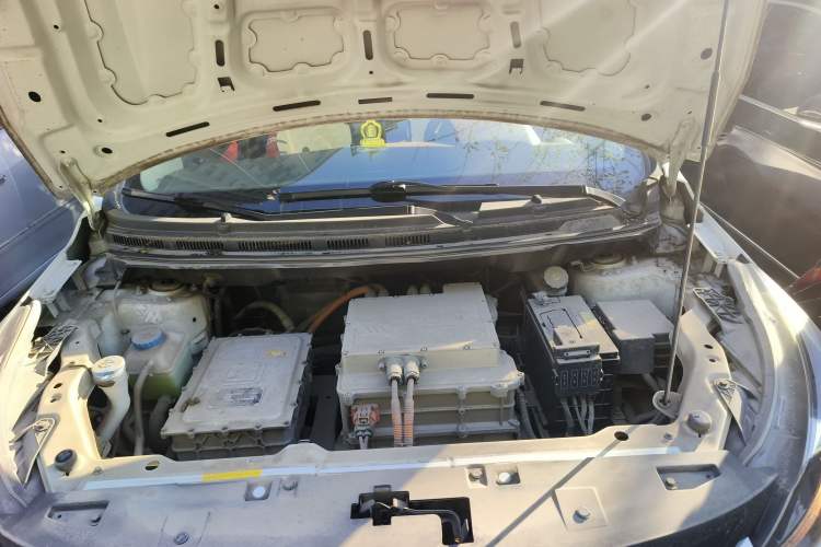 Used BAIC New Energy EX 2016 EX200 Cool Edition Engine Bay