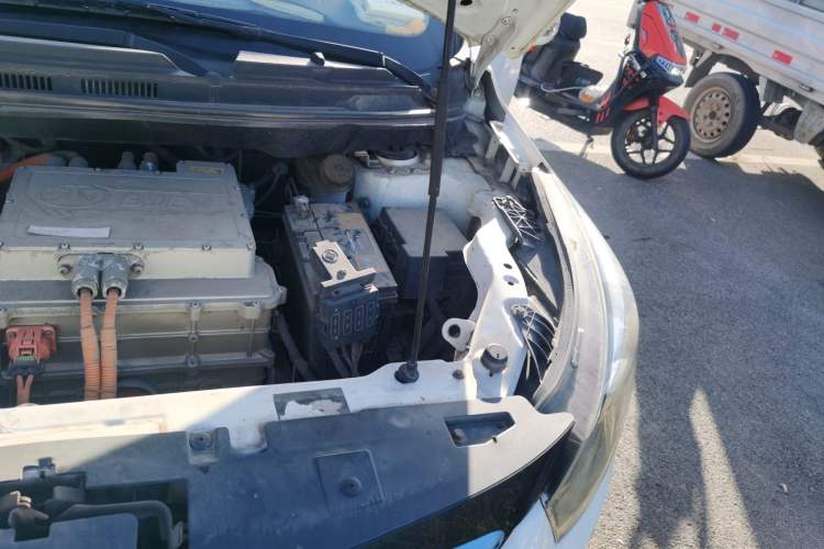 Used BAIC New Energy EX 2016 EX200 Active Edition Engine Bay Left