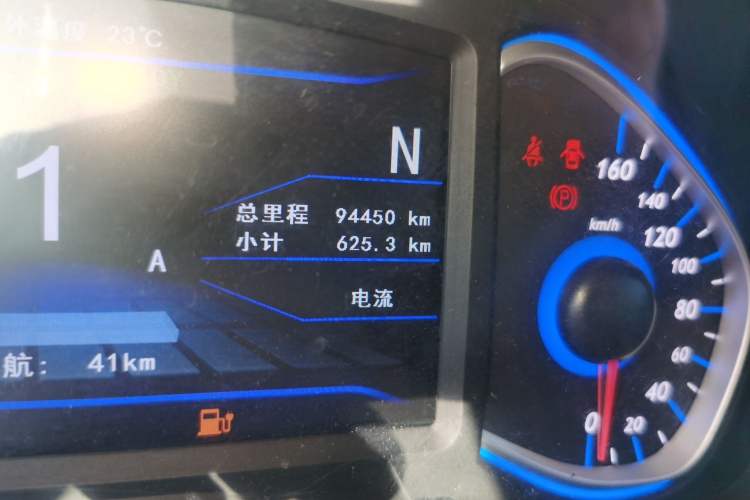 Used BAIC New Energy EX 2016 EX200 Active Edition Odometer Close Up