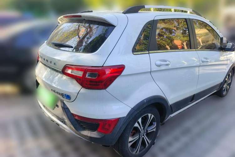 Used BAIC New Energy EX 2016 EX200 Cool Edition Rear Right 45 Deg