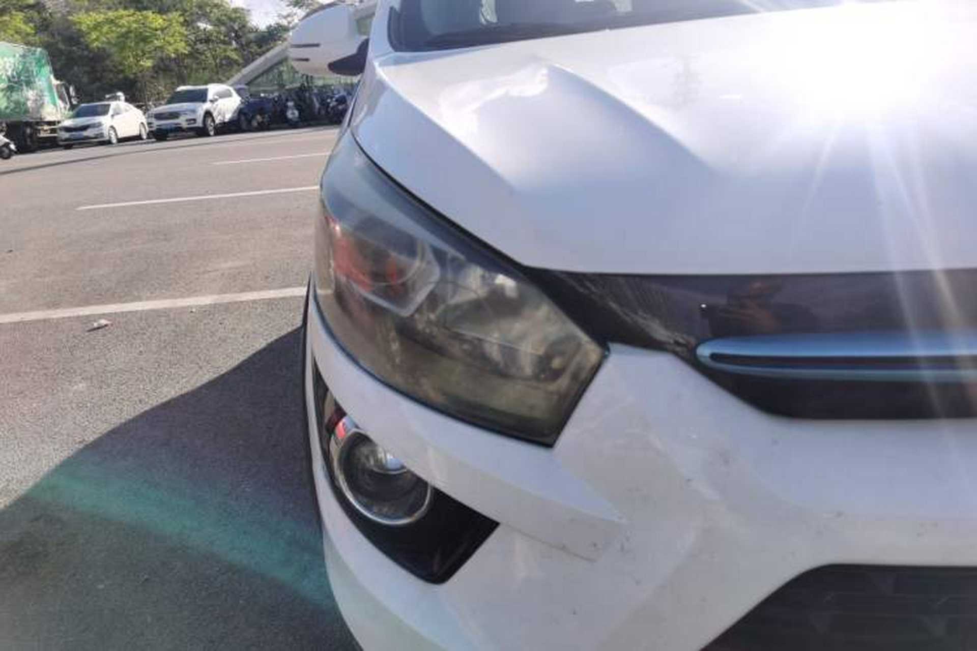 Used BAIC New Energy EX 2016 EX200 Active Edition Right Front Headlight