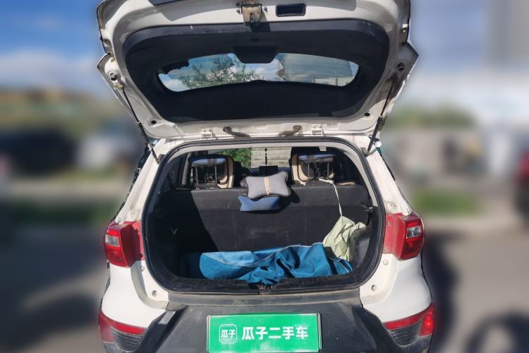 Used BAIC New Energy EX 2016 EX200 Active Edition Trunk