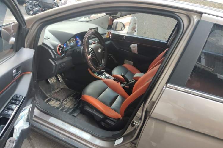 Used BAIC New Energy EX 2017 EX260 Cool Edition Driver Seat