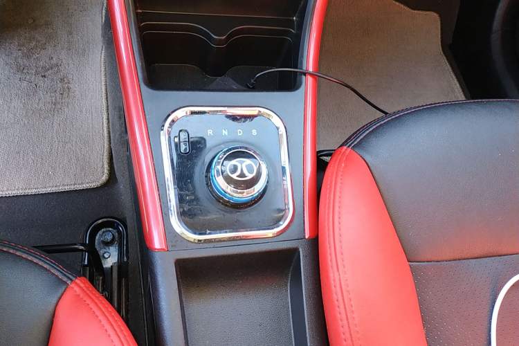 Used BAIC New Energy EX 2017 EX260 Cool Edition Gear Lever