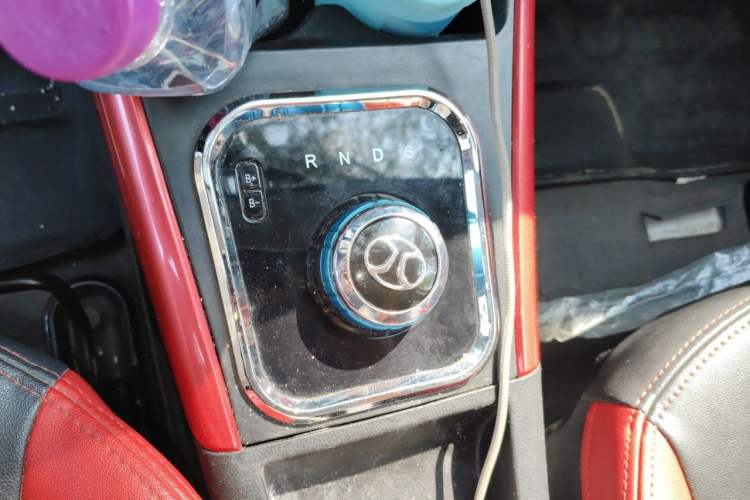 Used BAIC New Energy EX 2017 EX260 Active Edition Gear Lever