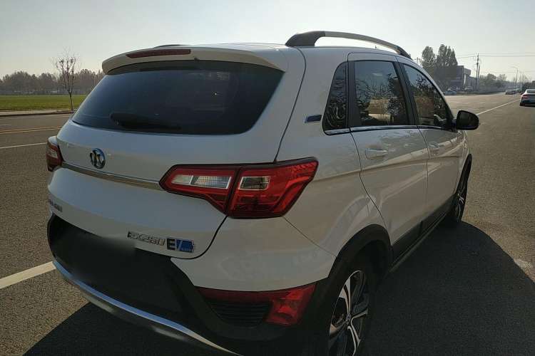 Used BAIC New Energy EX 2017 EX260 Cool Edition Rear Right 45 Deg