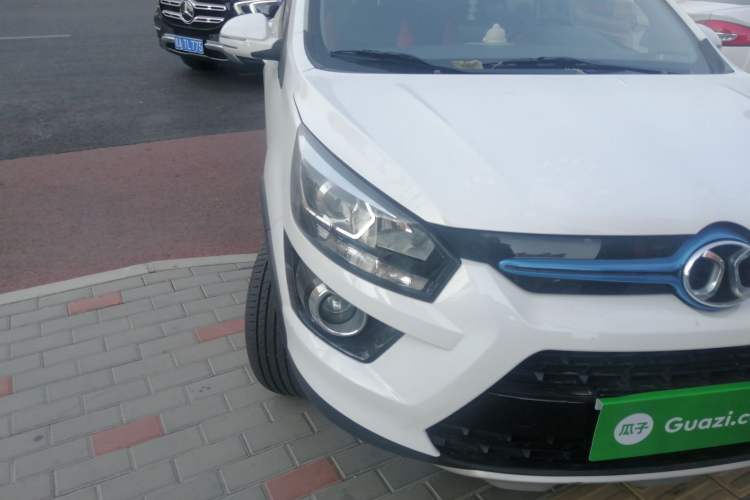Used BAIC New Energy EX 2017 EX260 Active Edition Right Front Headlight