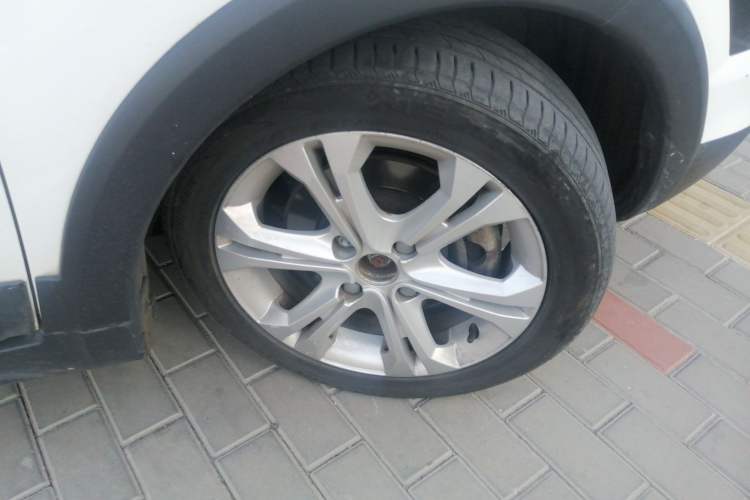 Used BAIC New Energy EX 2017 EX260 Active Edition Right Front Wheel Hub