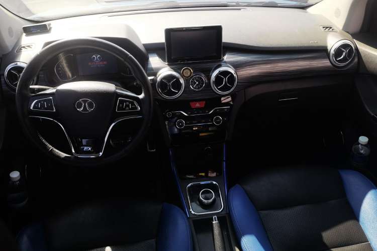 Used BAIC New Energy EX 2018 EX360 Trendy Edition Center Console