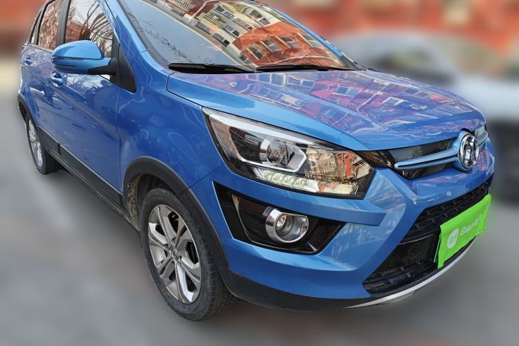 Used BAIC New Energy EX 2018 EX360 New Style Edition Front Right 45 Deg