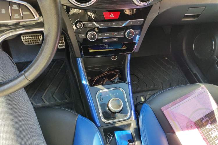 Used BAIC New Energy EX 2018 EX360 Trendy Edition Gear Lever
