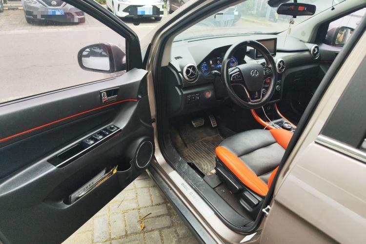 Used BAIC New Energy EX 2018 EX360 Trendy Edition Driver Seat