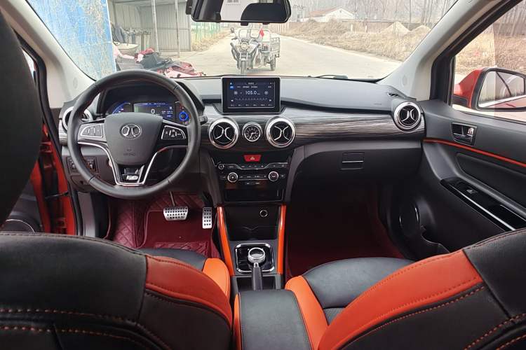 Used BAIC New Energy EX 2018 EX360 Trendy Edition Interior 1