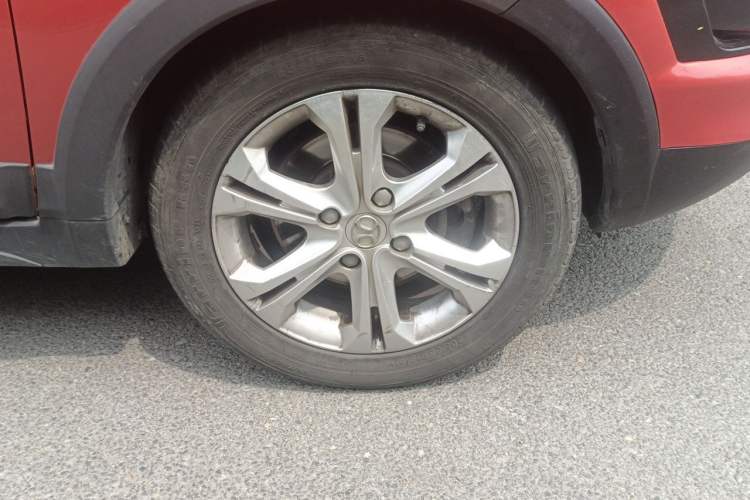 Used BAIC New Energy EX 2018 EX360 New Style Edition Right Front Wheel Hub