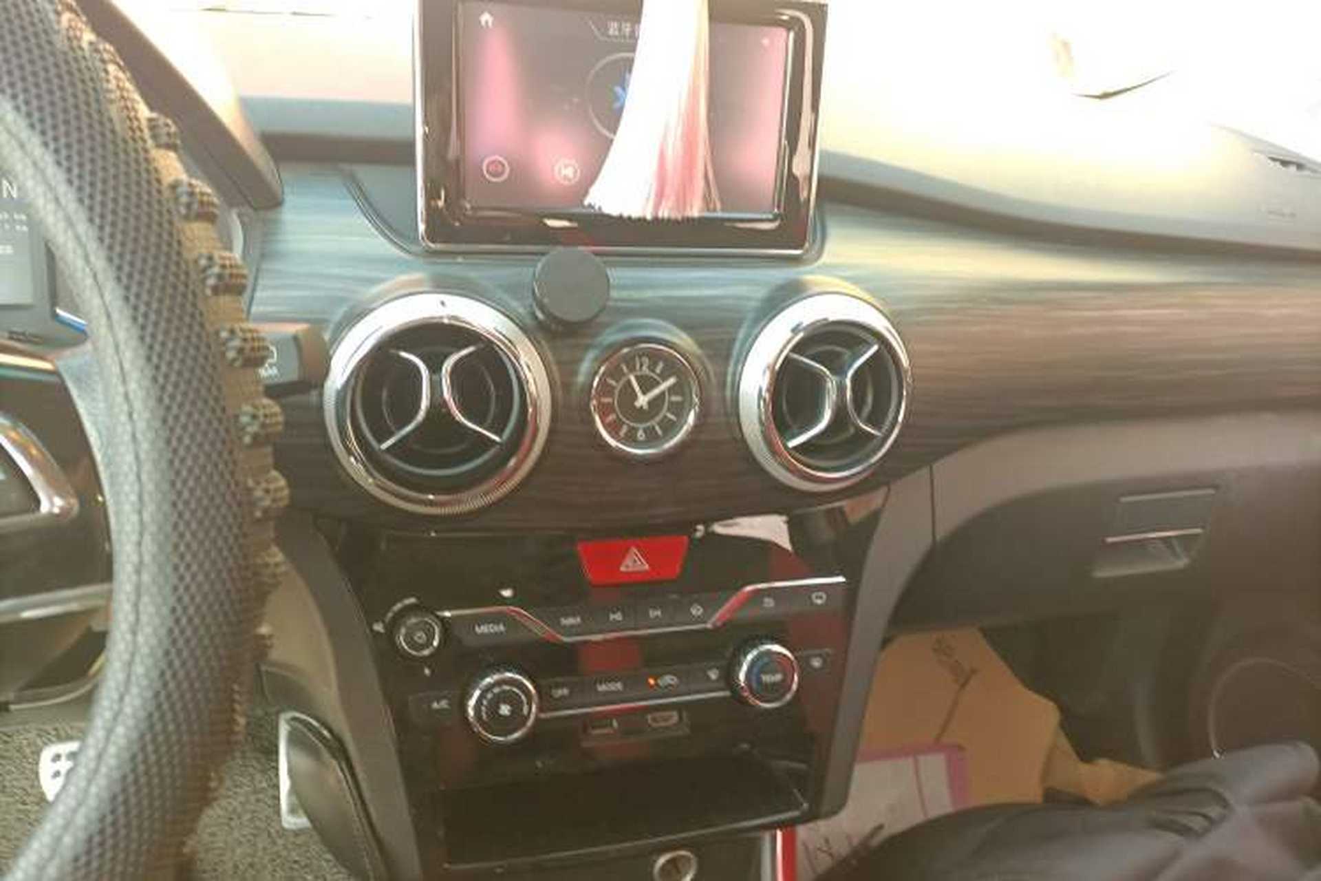 Used BAIC New Energy EX 2018 EX360 Trendy Edition Audio And AC Panel