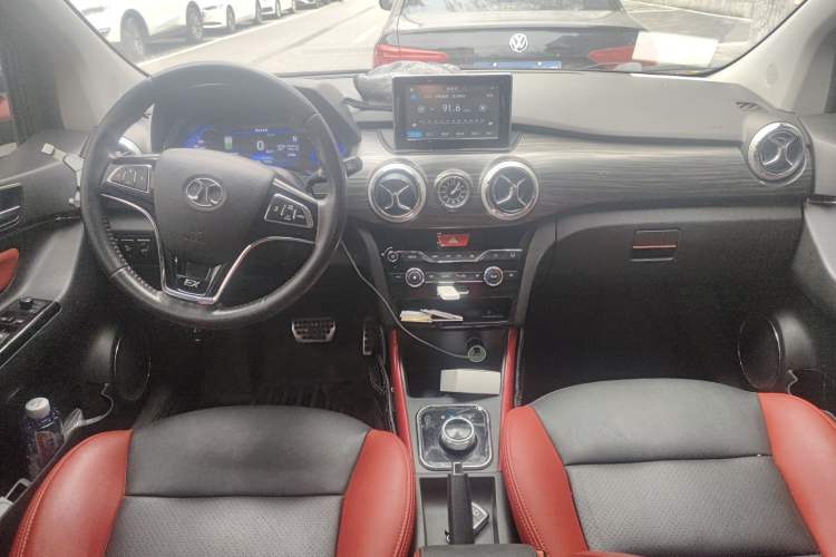 Used BAIC New Energy EX 2018 EX360 Trendy Edition Center Console